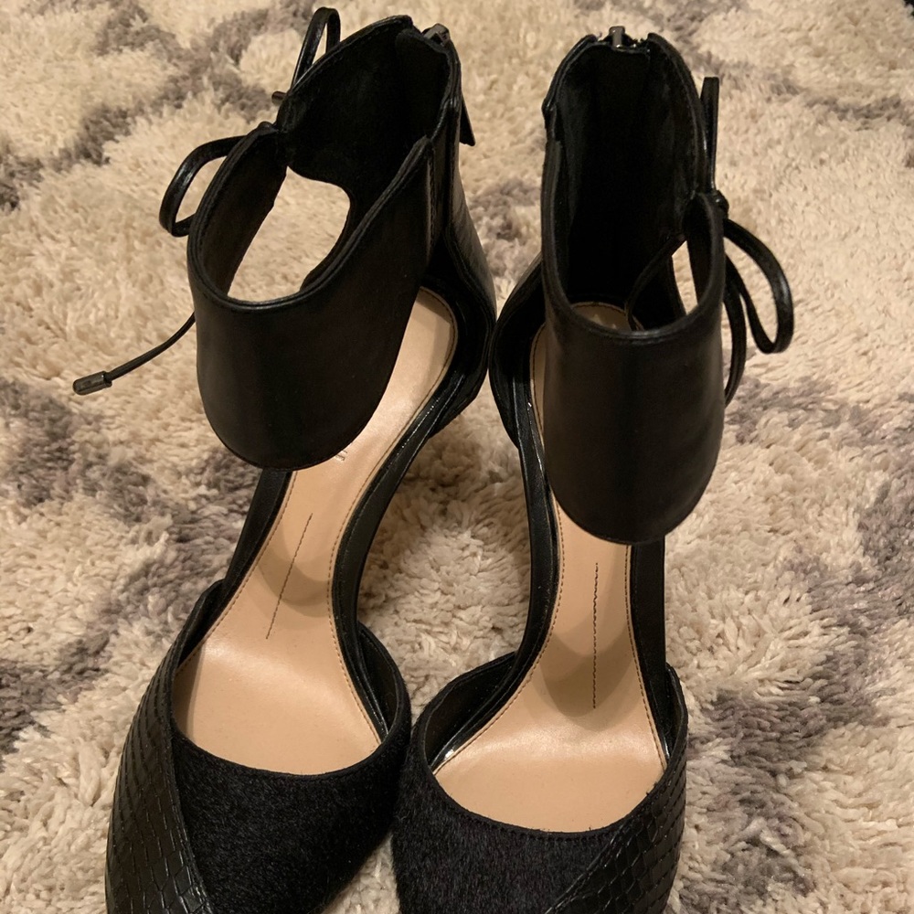 Gianni Bini 6.5 Black high heels